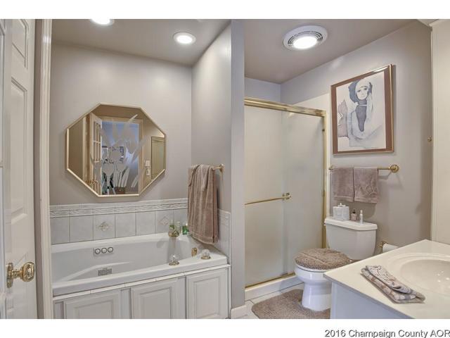 2115 Bristol Rd, Champaign, IL 61821 photo 17