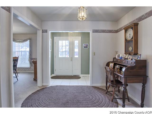 2115 Bristol Rd, Champaign, IL 61821 photo 2