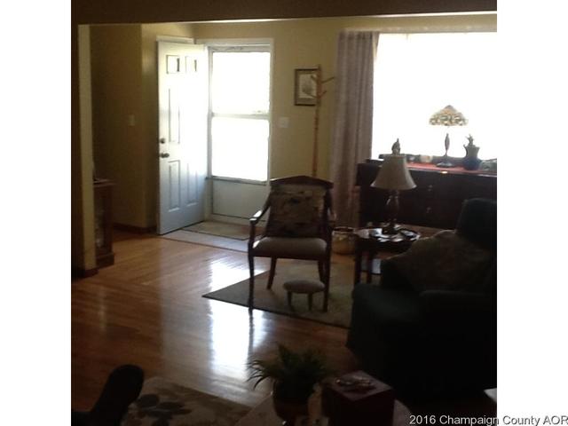 633 N Piatt St, Bement, IL 61813 photo 2