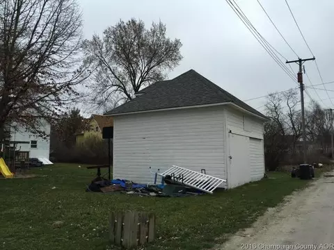 236 E Patton, Paxton, IL 60957 photo 3