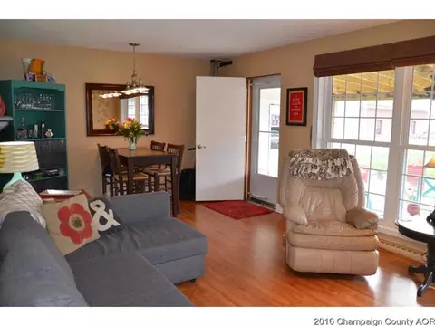 321 S Pne, Arthur, IL 61911 photo 7
