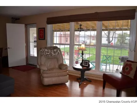 321 S Pne, Arthur, IL 61911 photo 8