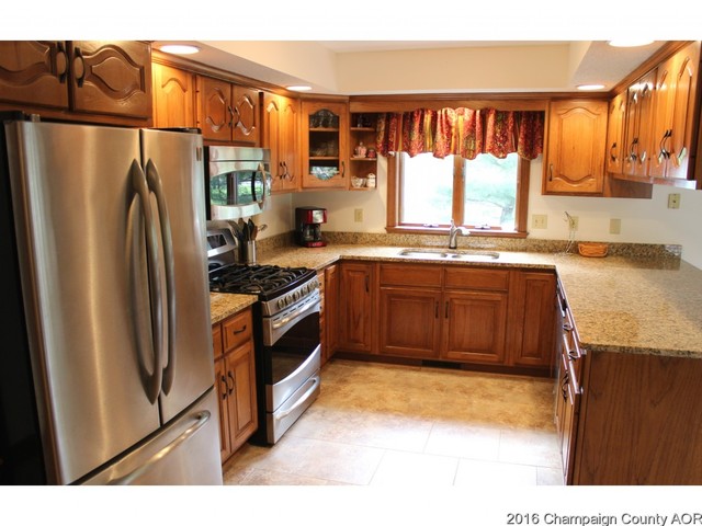 8 Wesley Ct, Sidney, IL 61877 photo 8