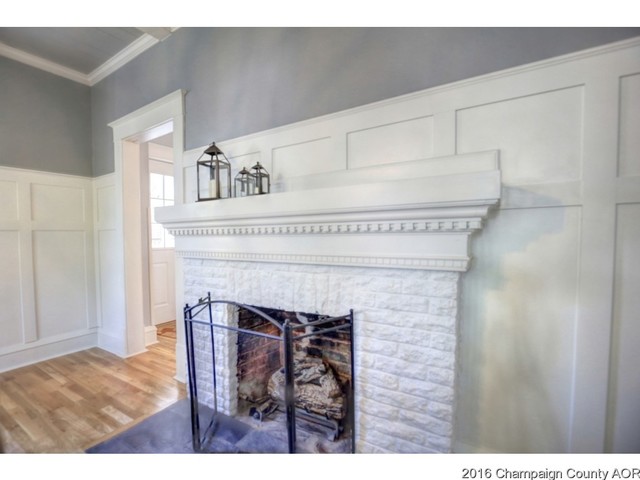 119 E Bond St, Monticello, IL 61856 photo 8