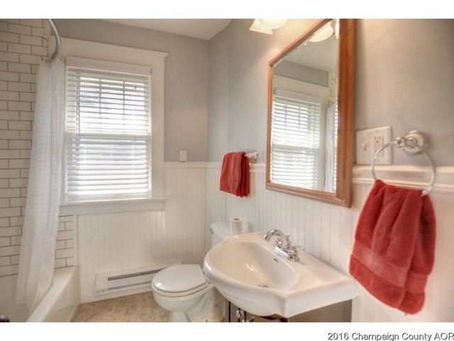 119 E Bond St, Monticello, IL 61856 photo 13