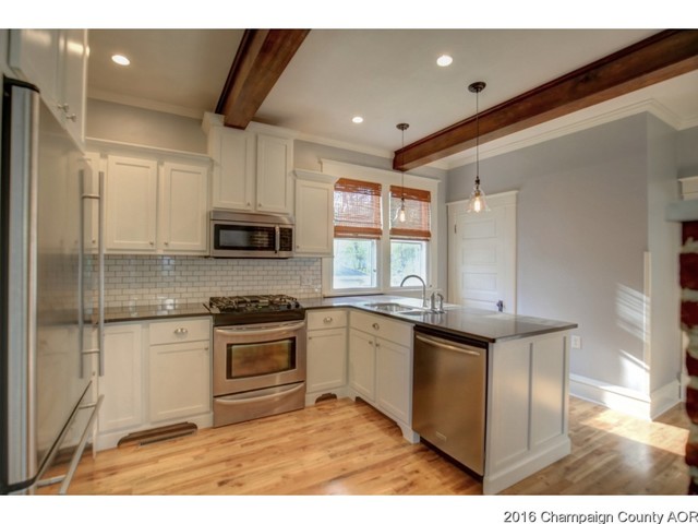 119 E Bond St, Monticello, IL 61856 photo 11