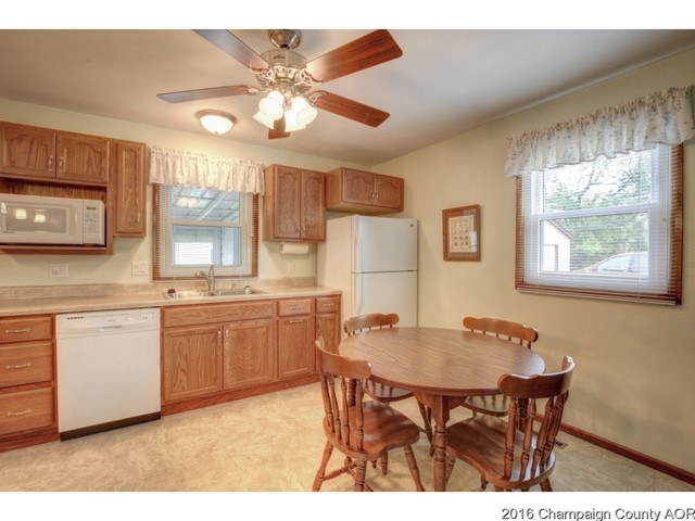 1904 Roberta Ln, Champaign, IL 61821 photo 7