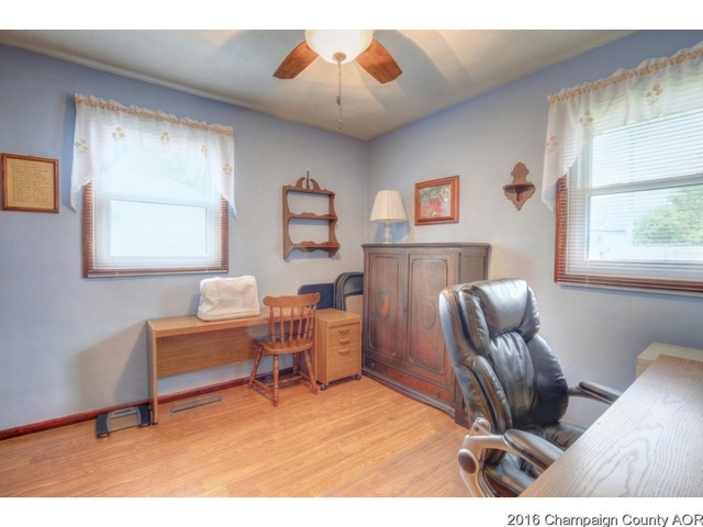 1904 Roberta Ln, Champaign, IL 61821 photo 9