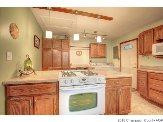 1904 Roberta Ln, Champaign, IL 61821 photo 6