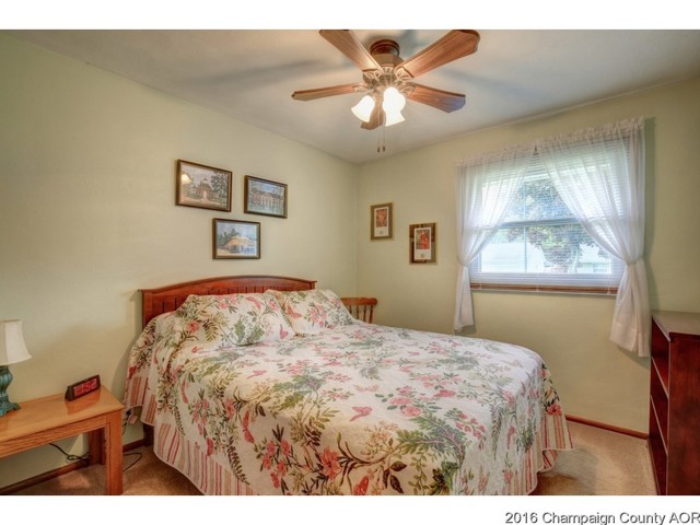 1904 Roberta Ln, Champaign, IL 61821 photo 11