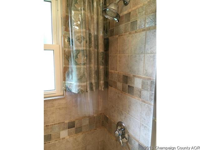 809 S Duncan Rd, Champaign, IL 61821 photo 9