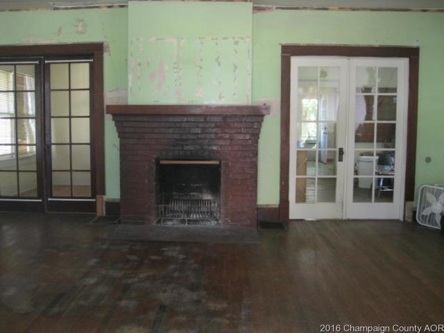 321 E Marion St, Monticello, IL 61856 photo 4