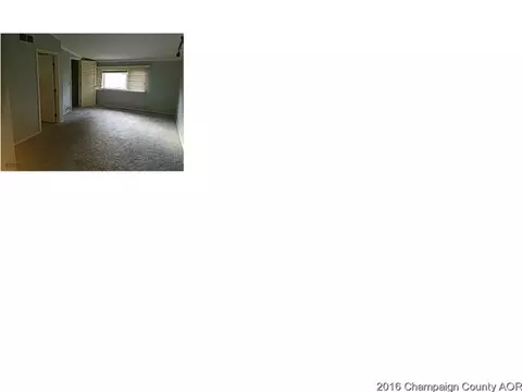 213 Hillside Ln, Bloomington, IL 61701 photo 5
