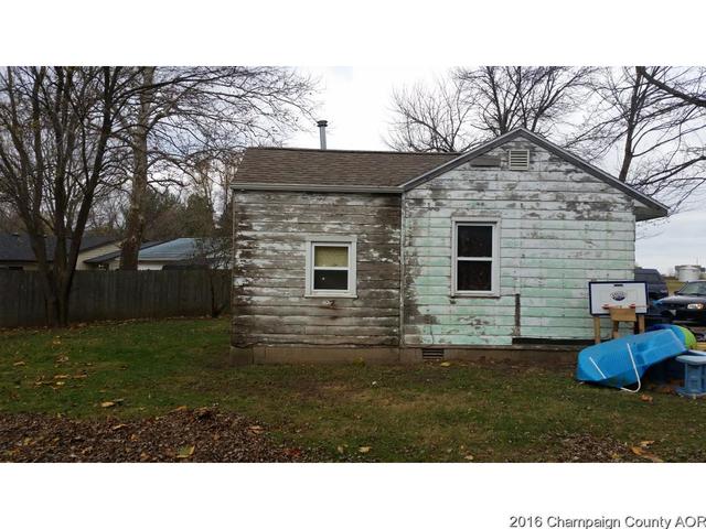 307 E River Rd, Tolono, IL 61880 photo 2