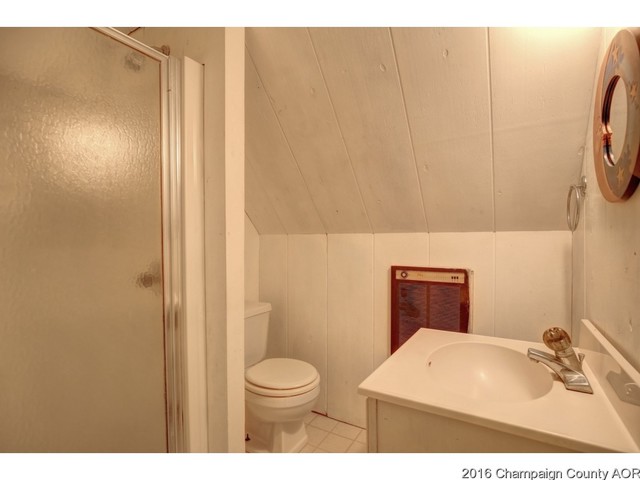 210 E Bond St, Monticello, IL 61856 photo 18