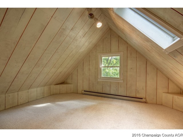210 E Bond St, Monticello, IL 61856 photo 13
