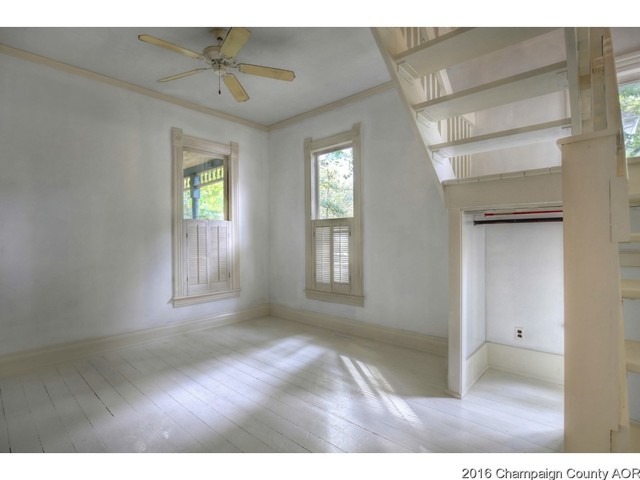 210 E Bond St, Monticello, IL 61856 photo 11