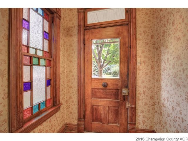 210 E Bond St, Monticello, IL 61856 photo 8