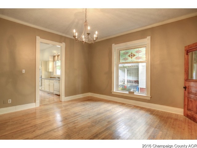 210 E Bond St, Monticello, IL 61856 photo 7