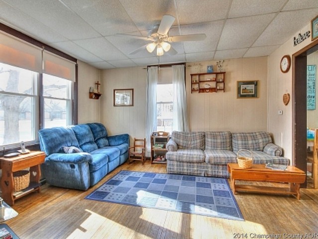 404 E Madison St, Philo, IL 61864 photo 5