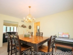 300 E Franklin St, Bement, IL 61813 photo 10