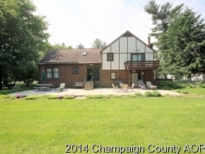 300 E Franklin St, Bement, IL 61813 photo 3