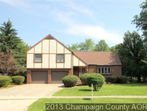 300 E Franklin St, Bement, IL 61813 photo 1