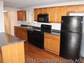818 E Grant, Monticello, IL 61856 photo 9