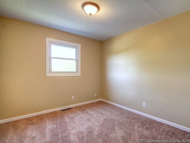1050 Pinecrest Dr, Rantoul, IL 61866 photo 19