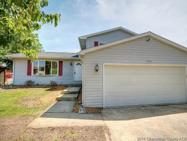 1050 Pinecrest Dr, Rantoul, IL 61866 photo 2