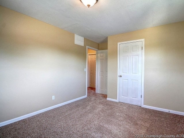 1050 Pinecrest Dr, Rantoul, IL 61866 photo 18