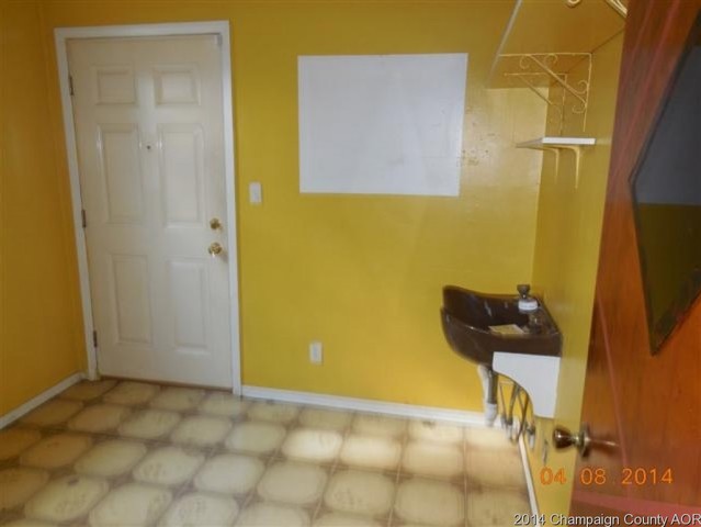 1601 Summit Rdg, Champaign, IL 61821 photo 7