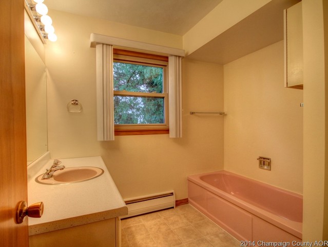 300 Phillips Dr, Rantoul, IL 61866 photo 12