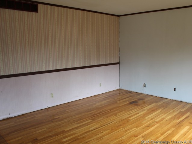 23 Moery Dr, Bement, IL 61813 photo 3