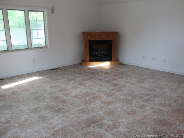 23 Moery Dr, Bement, IL 61813 photo 13