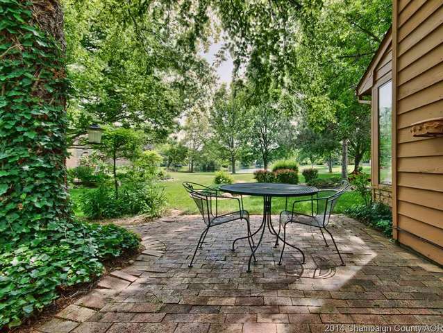 2004 Lakeside Ct, Champaign, IL 61821 photo 10