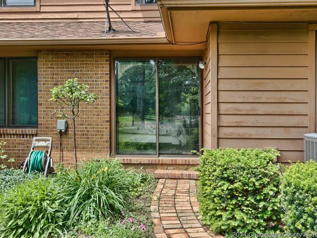 2004 Lakeside Ct, Champaign, IL 61821 photo 2