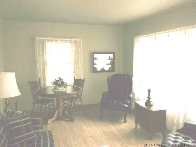 105 W Main, Sidney, IL 61877 photo 6