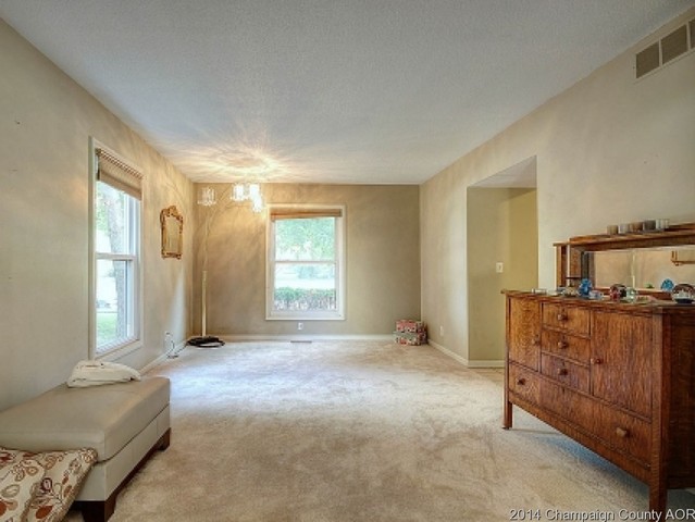 808 Devonshire, Champaign, IL 61820 photo 17