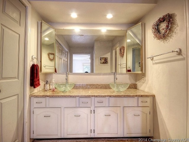 808 Devonshire, Champaign, IL 61820 photo 22