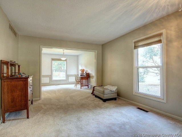 808 Devonshire, Champaign, IL 61820 photo 18