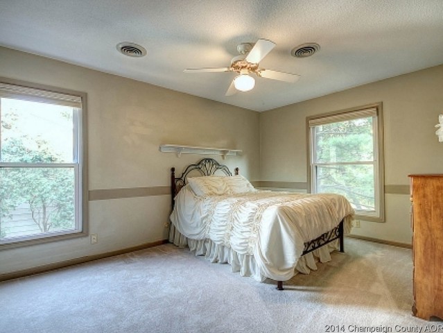 808 Devonshire, Champaign, IL 61820 photo 16