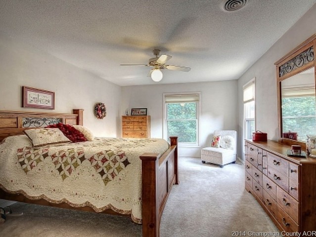 808 Devonshire, Champaign, IL 61820 photo 19