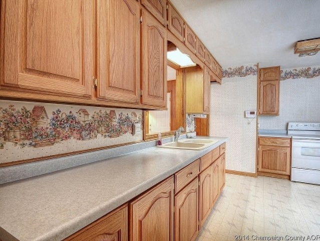 708 S Fair St, Champaign, IL 61821 photo 8