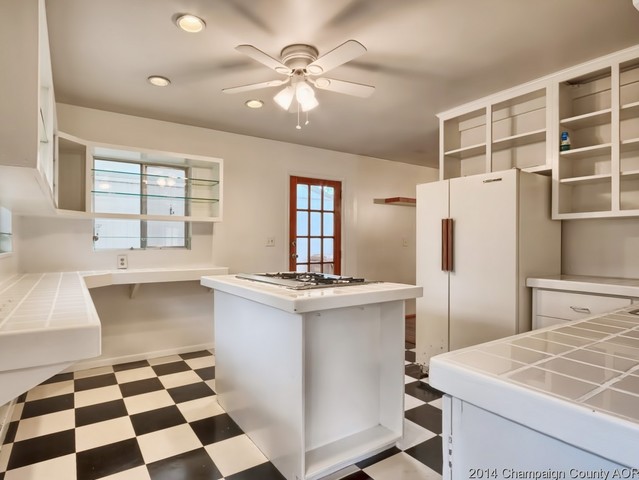 2703 Sangamon Dr, Champaign, IL 61821 photo 7
