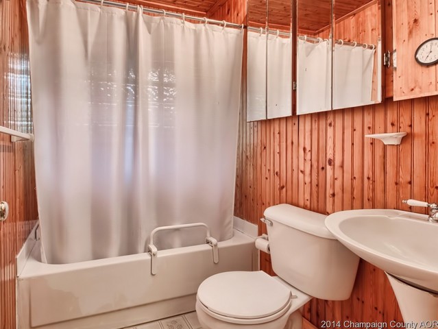 2703 Sangamon Dr, Champaign, IL 61821 photo 14