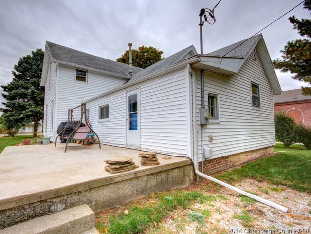 104 E Madison, Philo, IL 61864 photo 12