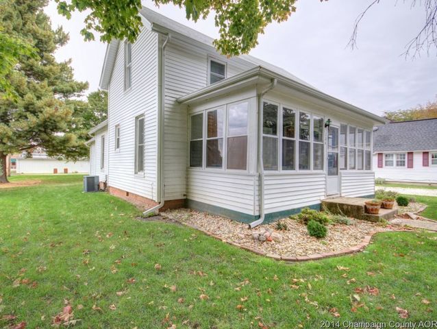 104 E Madison, Philo, IL 61864 photo 11