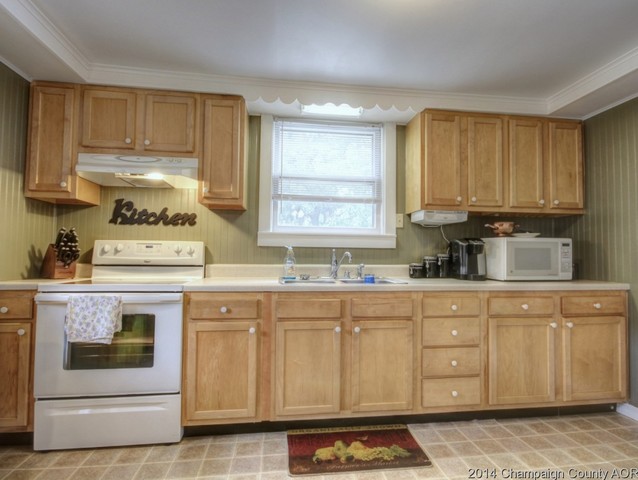 104 E Madison, Philo, IL 61864 photo 6