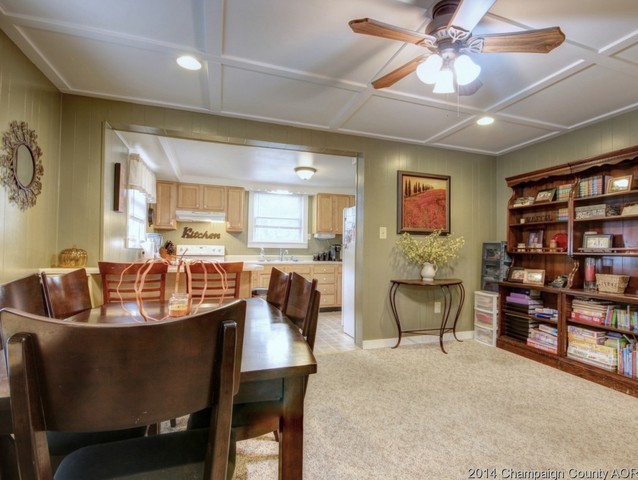 104 E Madison, Philo, IL 61864 photo 9